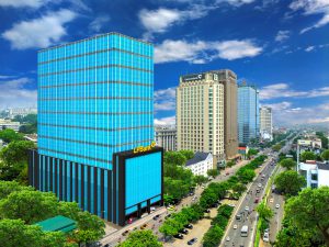 Trụ sở chính LPBank  210 Trần Quang Khải và 17 Tông Đản, phường Tràng Tiền, quận Hoàn Kiếm, TP Hà Nội